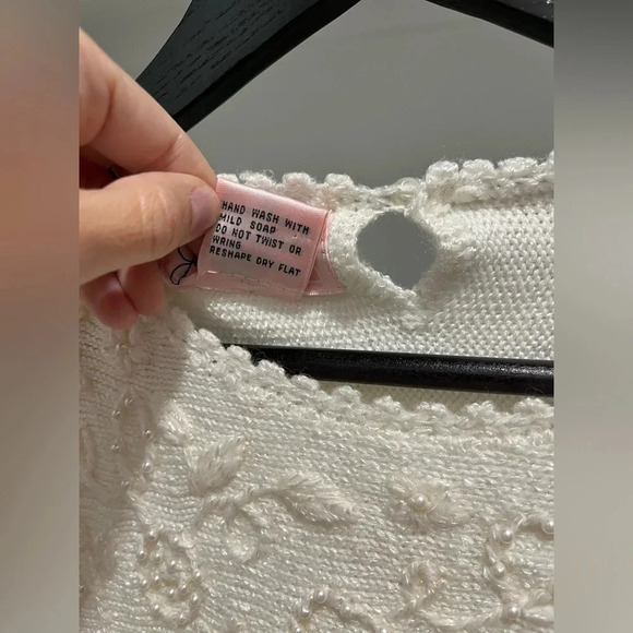 Vintage • Jaclyn Smith ivory Beaded Embroidered Sweater womens size small - Picture 4 of 11